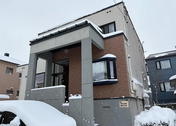 Sharehouse新琴似,駐車無料要予約,車で最寄り駅お迎え可能要予約,麻生駅バス直通